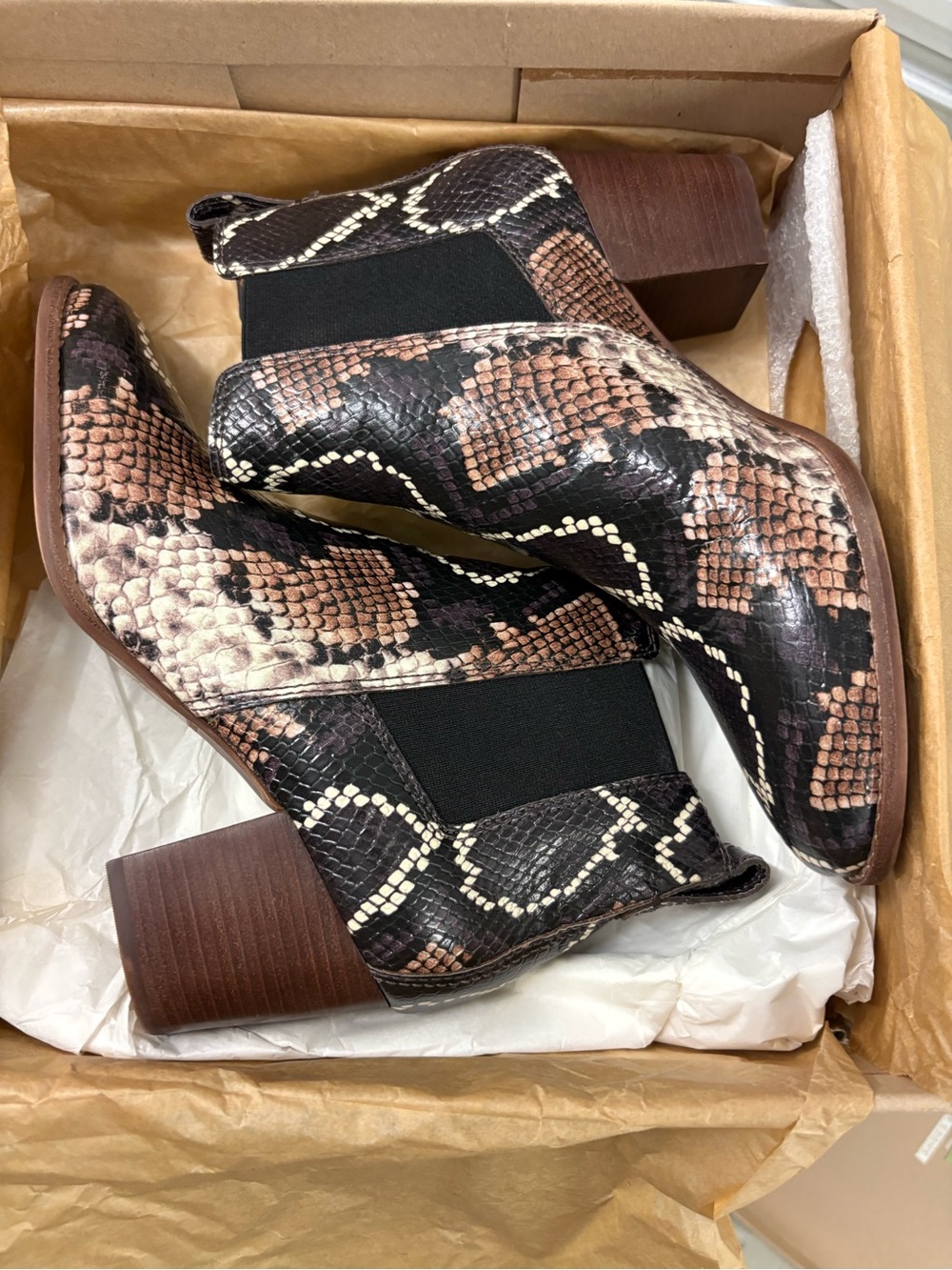 Madewell Regan Boot in Snake Print Leather. Size 9. New.